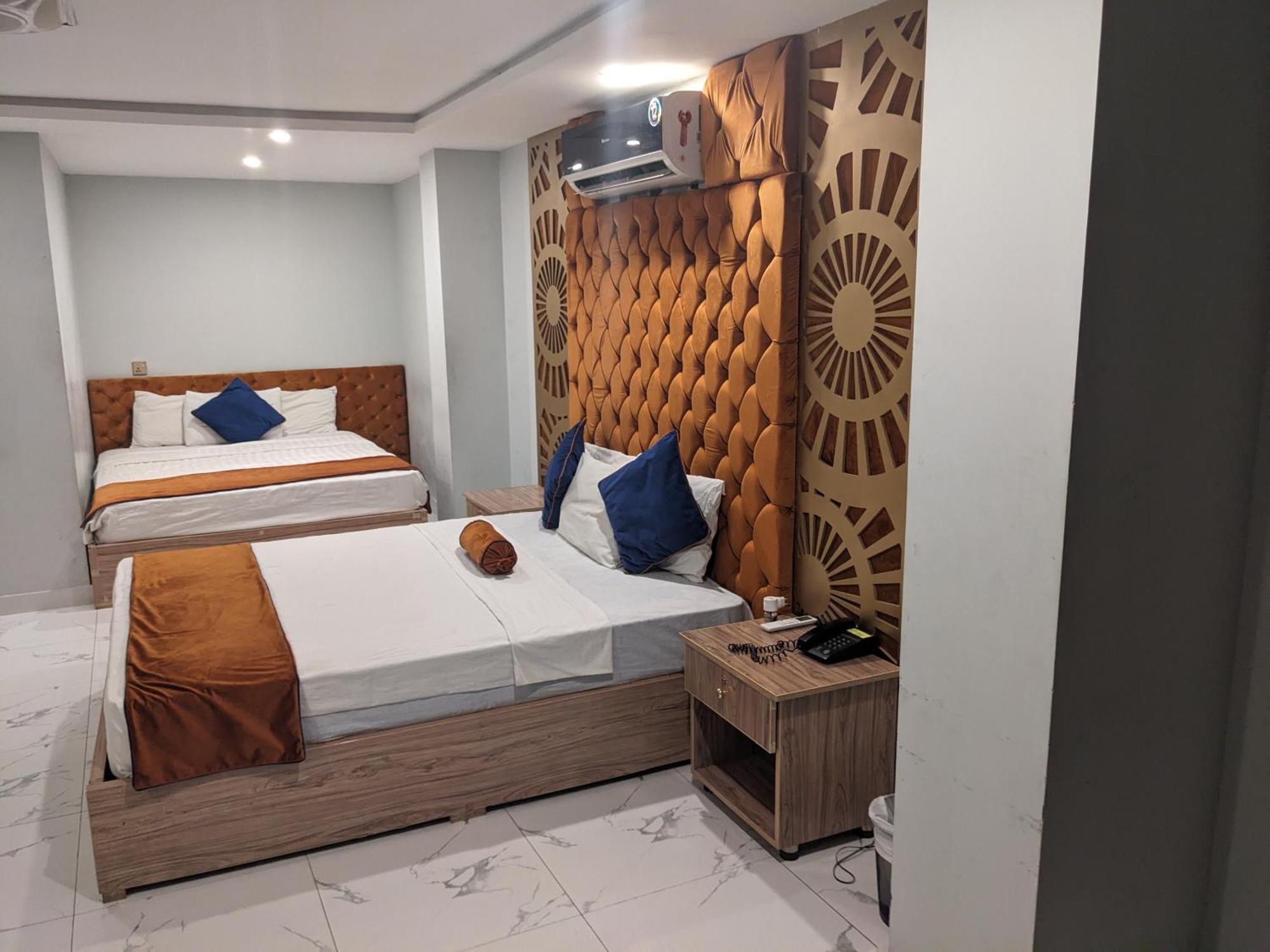 Nueva Hotel Исламабад Экстерьер фото
