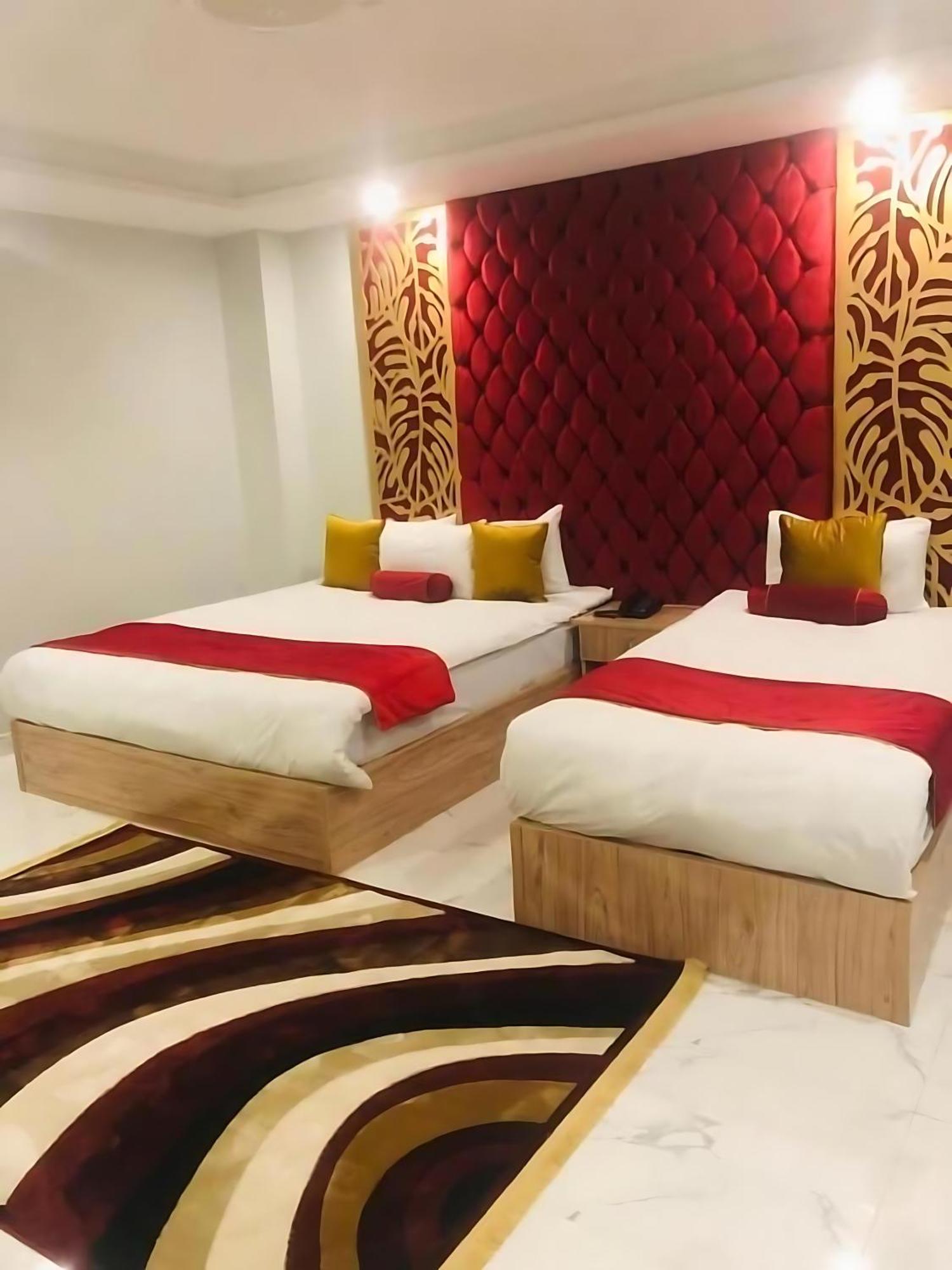 Nueva Hotel Исламабад Экстерьер фото